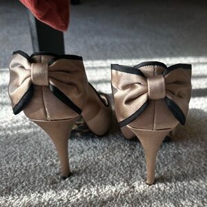 Betsey Johnson Tan Heels with Black Bow